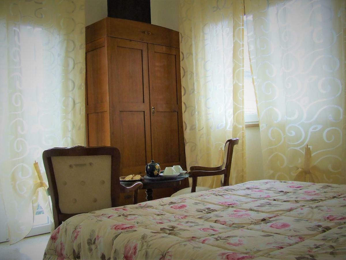 Casa Cipriani Bed & Breakfast Potenza Picena Exterior photo
